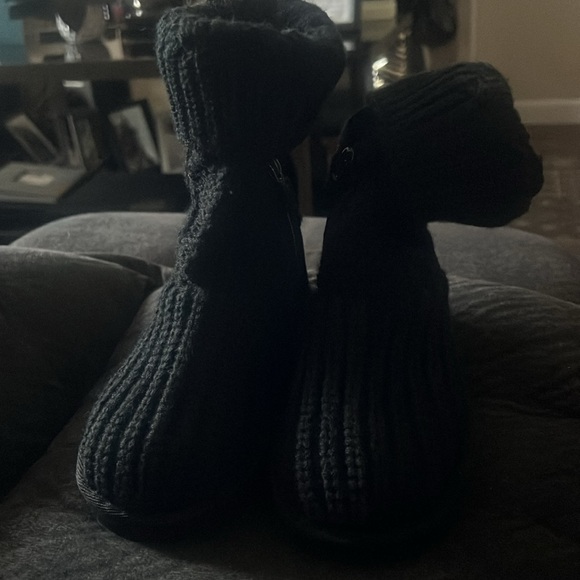 GIRL UGG BOOTS - Picture 3 of 7